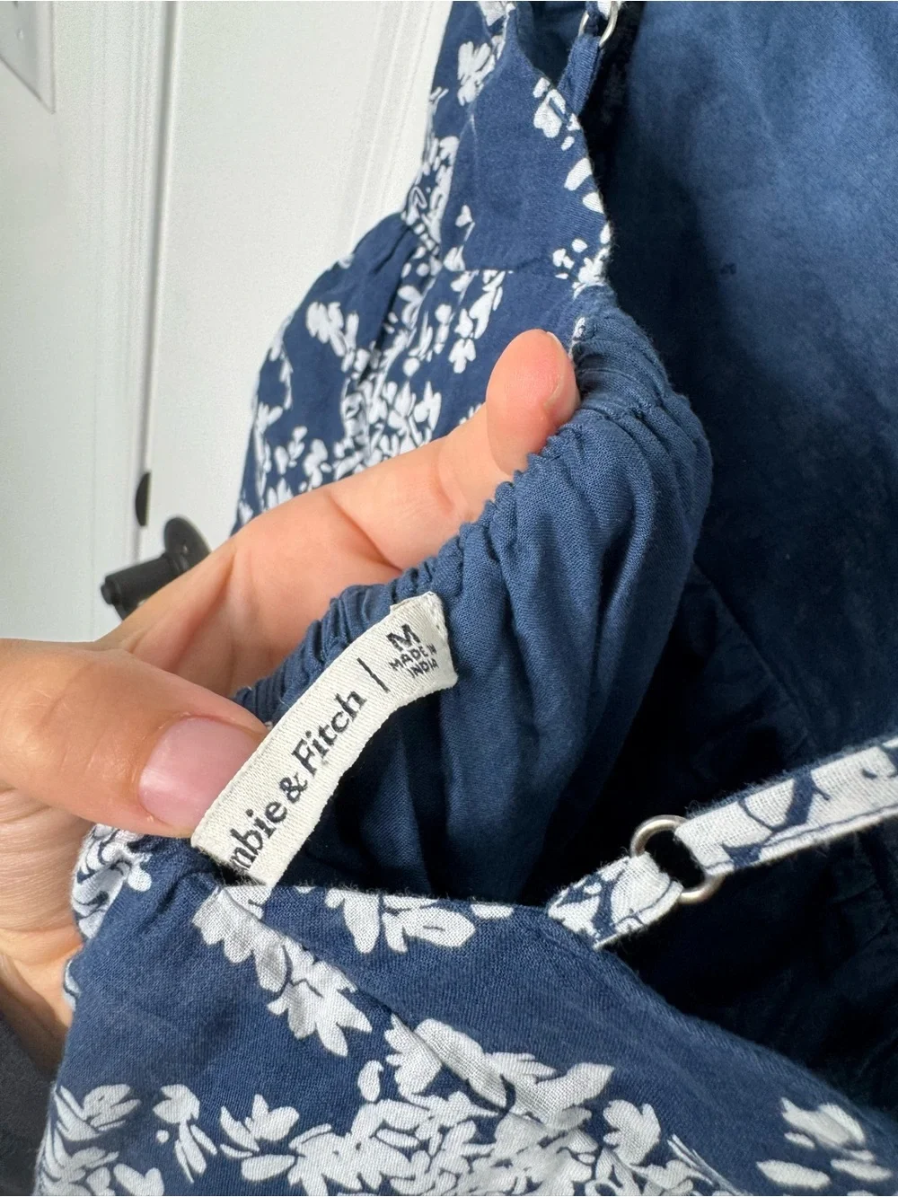 Abercrombie & Fitch Navy Blue and White Floral Maxi dress medium
